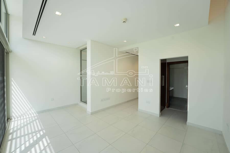 Phase One Vacant Corner Contemporary 5BR - Image 18