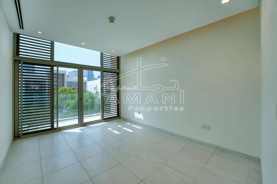 Phase One Vacant Corner Contemporary 5BR - Image 19