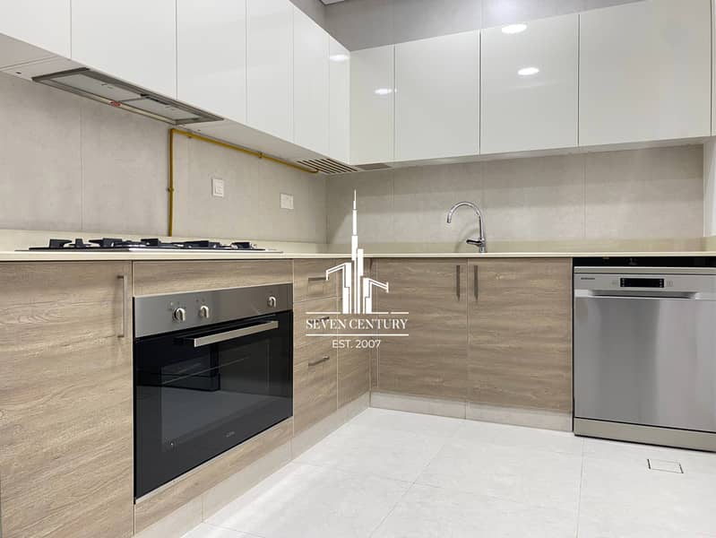 Prime Location | Scenic Views | Furnished - Image 14