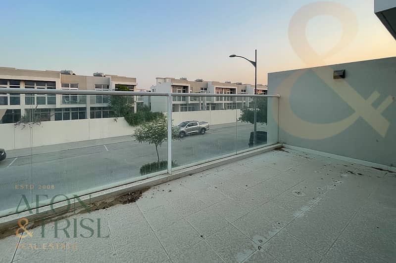 3BR Fully Furnished | Pool Facing | Single Row - Image 27