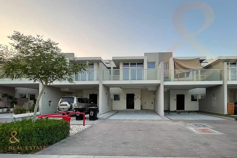 3BR Fully Furnished | Pool Facing | Single Row - Image 32