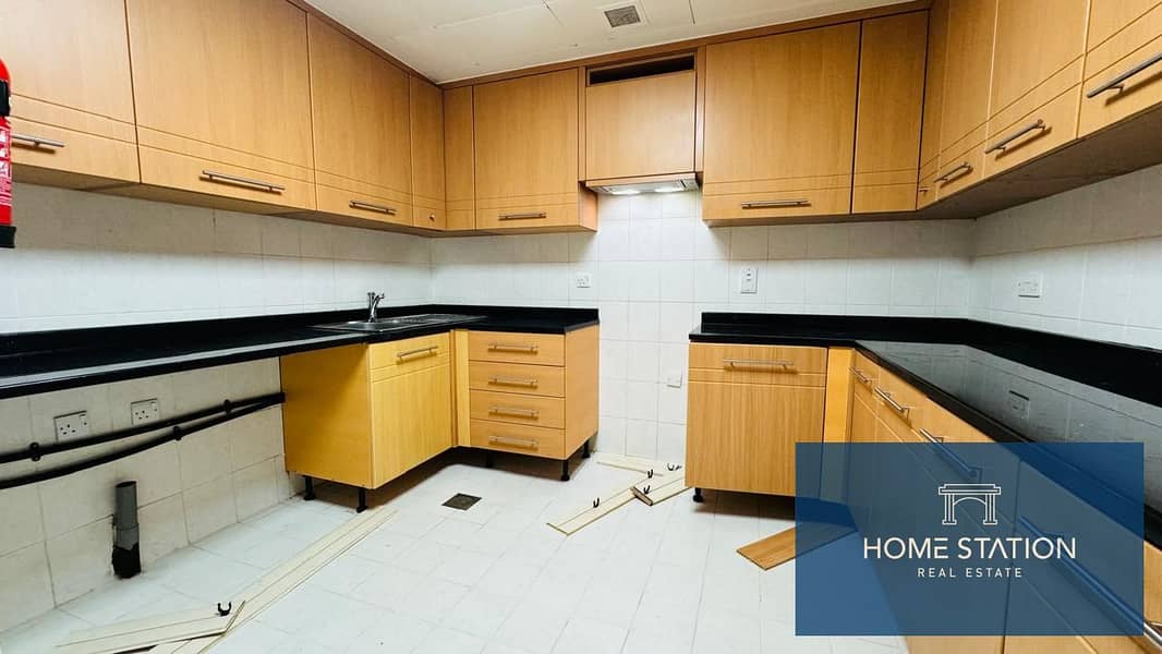 CHILLER FREE ! WALKING TO DIFC ! NEXT TO METRO