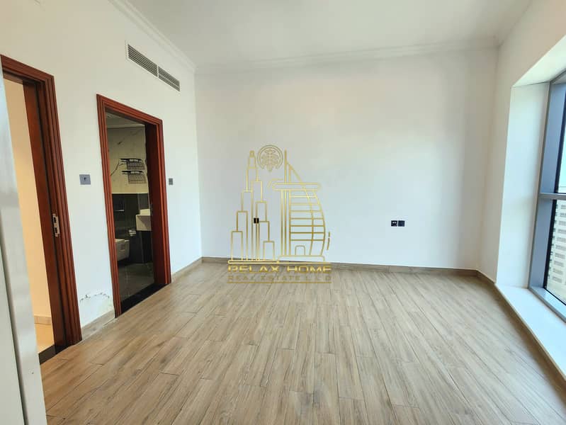 Lavish 1BHK | Big Balcony | Prime Location | Nice Community - Image 7