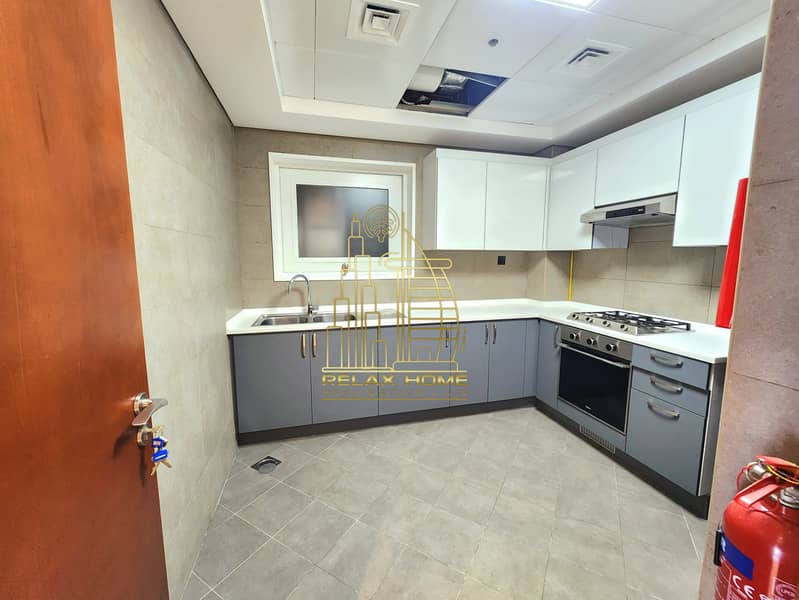 Lavish 1BHK | Big Balcony | Prime Location | Nice Community - Image 11