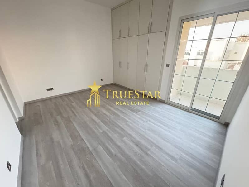 RENOVATED 4BR MAIDS SHARED POOL TENIS COURT COMPOUND VILLAS UMM SUQEIM 2