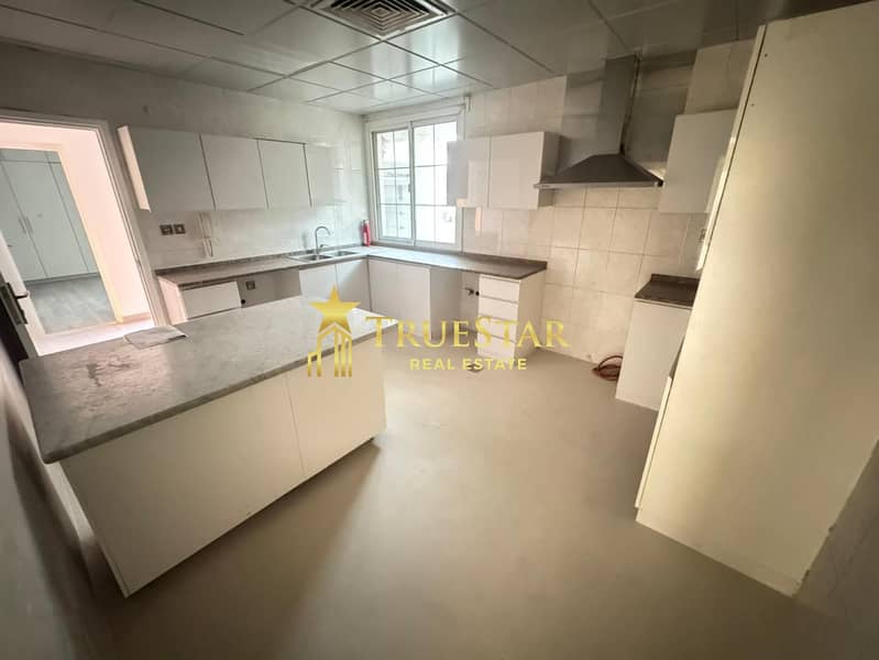 RENOVATED 4BR MAIDS SHARED POOL TENIS COURT COMPOUND VILLAS UMM SUQEIM 2 - Image 12