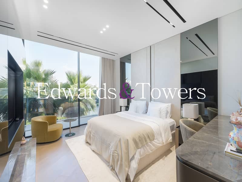 Exclusive | Luxury Upgraded and Furnished | Corner - Image 12