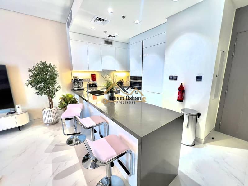 Canal View - Modern Style | Luxury Living