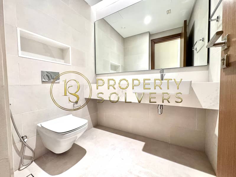 Prime location | Well Maintained | Huge Layout - Image 9