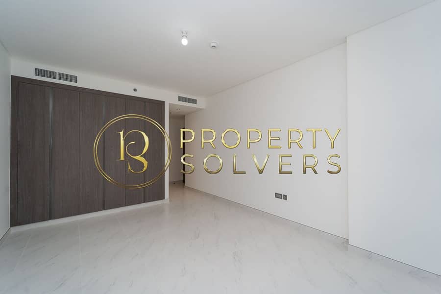 Exclusive Waterfront Unit | Prime Location | Modern Layout - Image 17