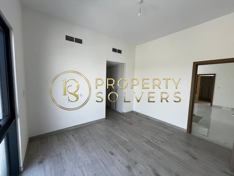 Multiple Units Available | Spacious | Single Row - Image 10