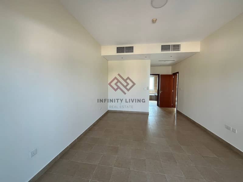Spacious 2-Bed Villa | Prime Dubai Location | A. . .