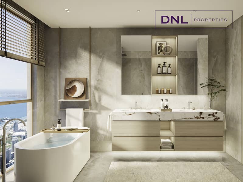 Luxury Living | Waterfront | 4 Bedroom Ensuite - Image 10