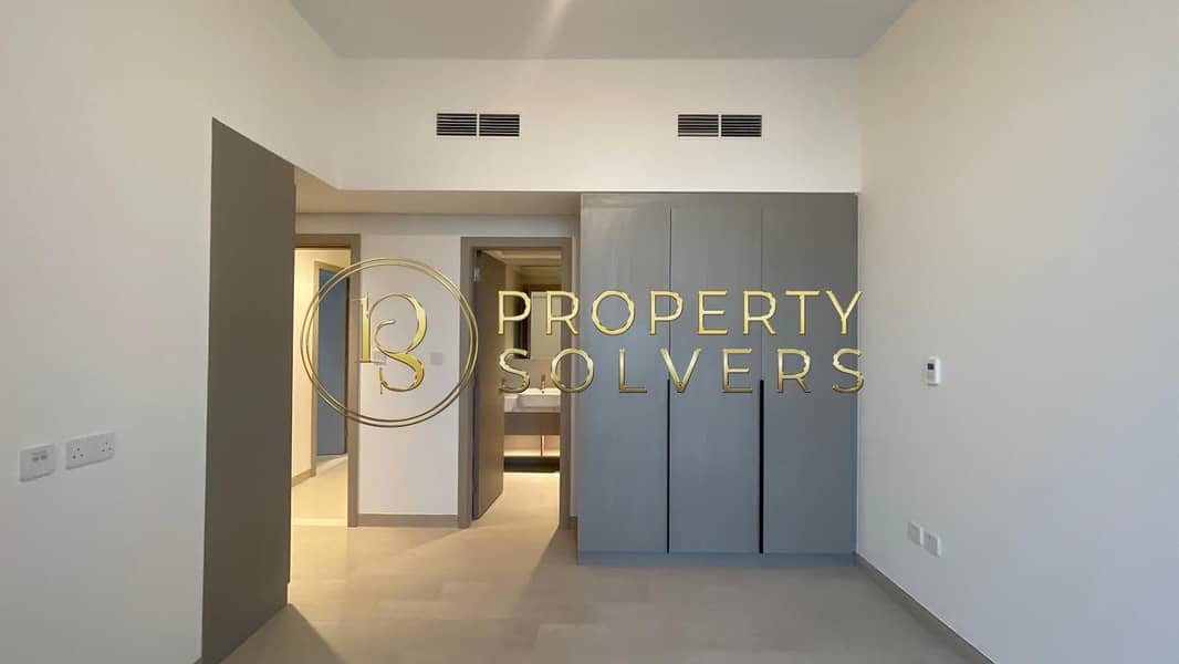 Well Maintained | Huge Balcony I With Maids Room