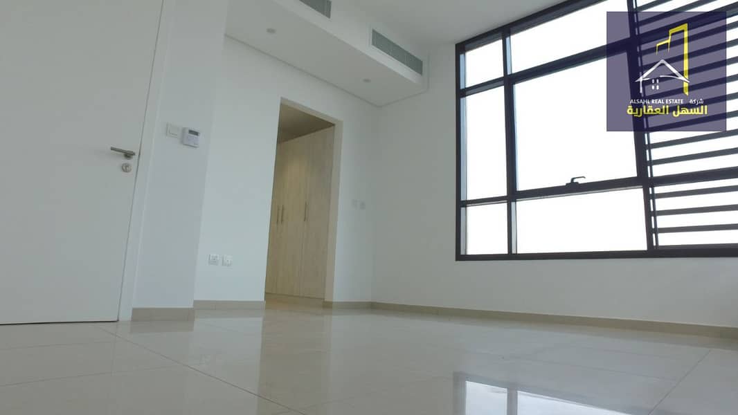 23 ec34155a-fe37-492b-83f3-79cee8ed2ab3. jpg