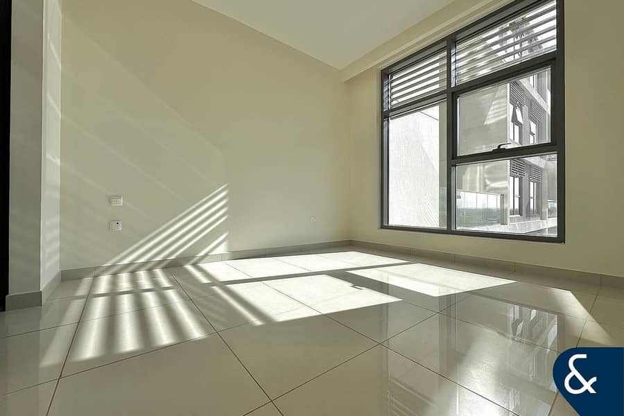 Prime Unit | Park Access And View | Vacant - Image 7