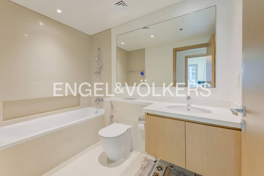 Excellent Condition | Large Balcony | Exclusive - Image 11