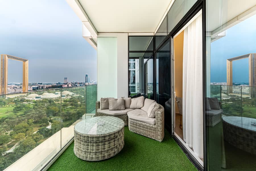 14 Balcony 2. jpg