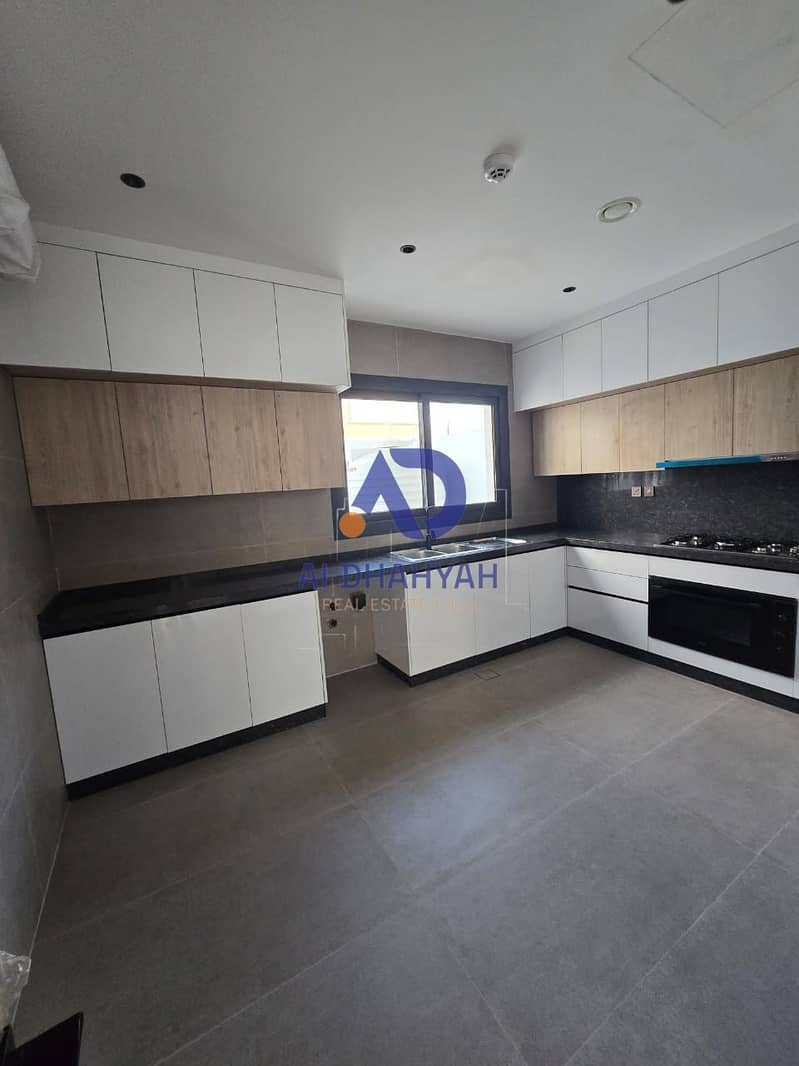2 IMG_0084. jpg