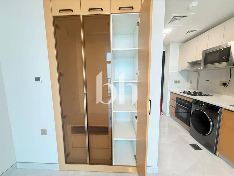 Modern Studio | Stunning Views | Brand New - Image 10