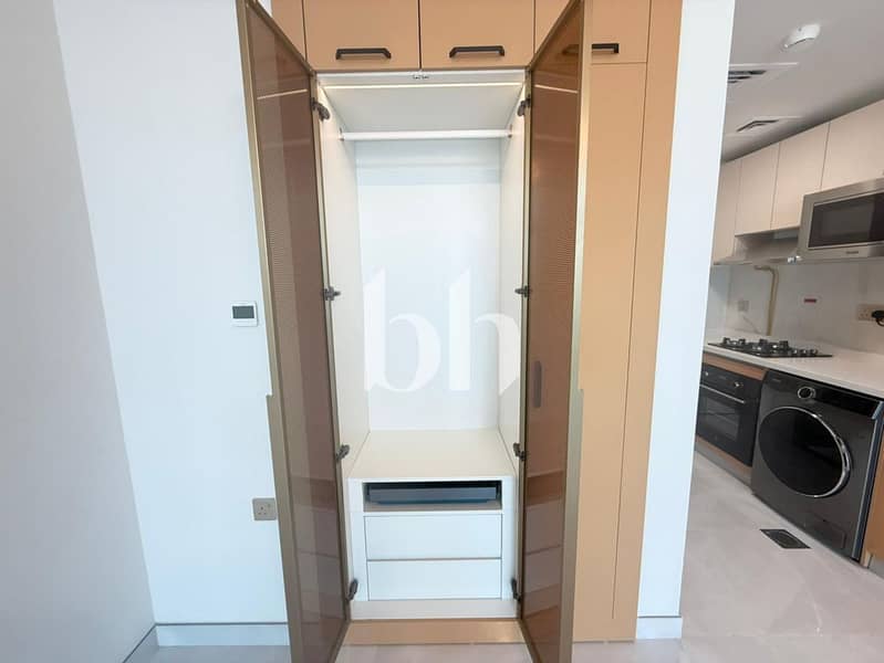 Modern Studio | Stunning Views | Brand New - Image 11