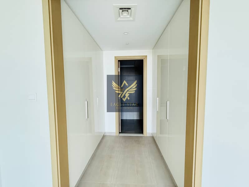 Kitchen Appliances / Gorgeous View / Offer Book Now - Image 13