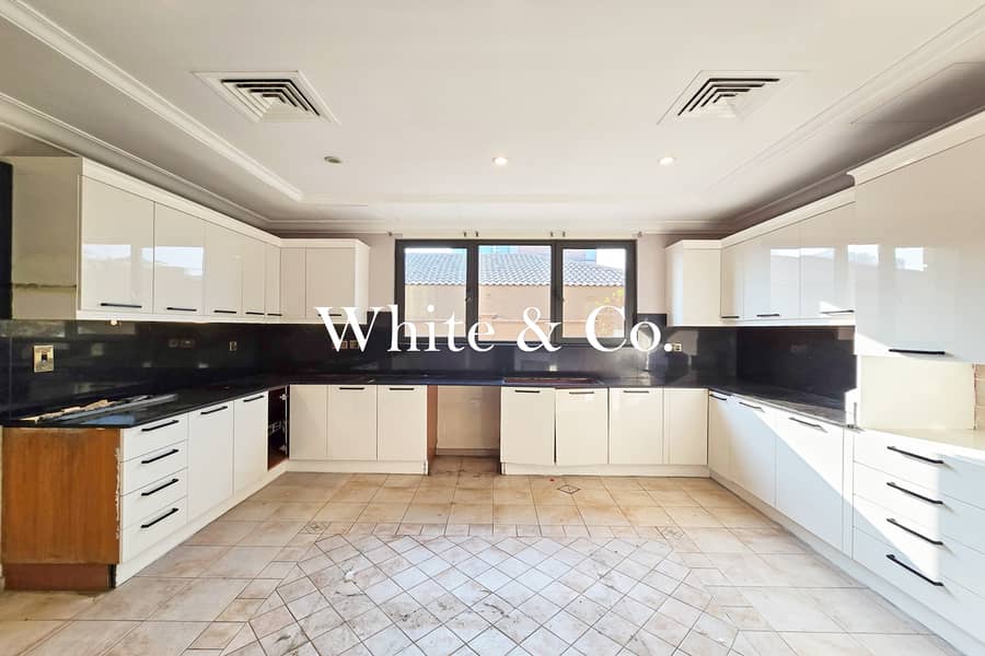 Vacant Now | Wide Plot | Rare G+2 Layout