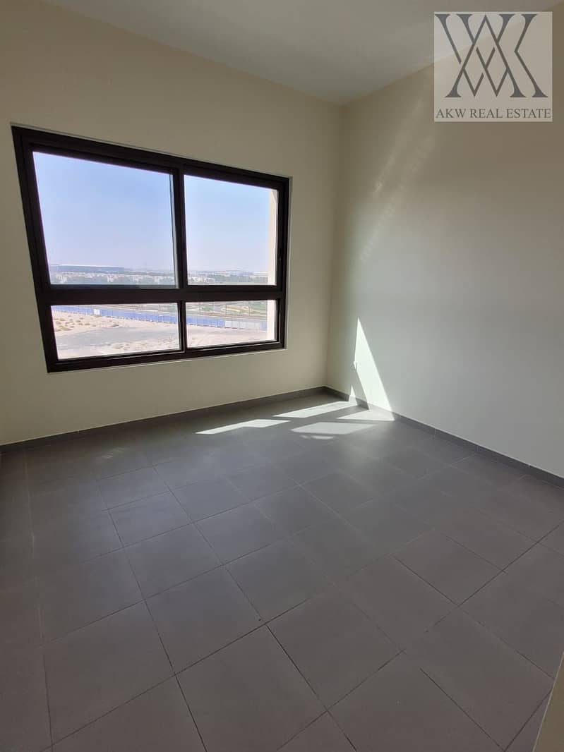 GOLF COURSE VIEW | VACANT SOON | GREAT INVESTMENT OPPORTUNITY - Image 9