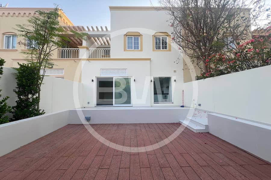 PARK AND POOL BACKING | VACANT | 2 BEDROOM