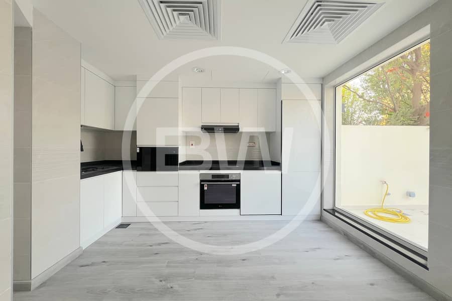 PARK AND POOL BACKING | VACANT | 2 BEDROOM - Image 6