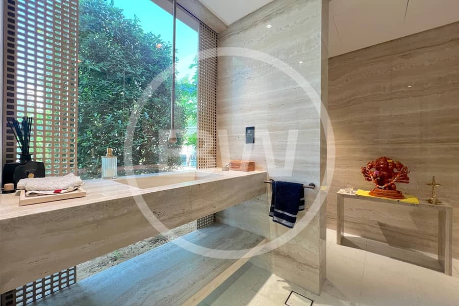 9,298 SQFT | FULLY UPGRADED | PRIVATE POOL - Image 7