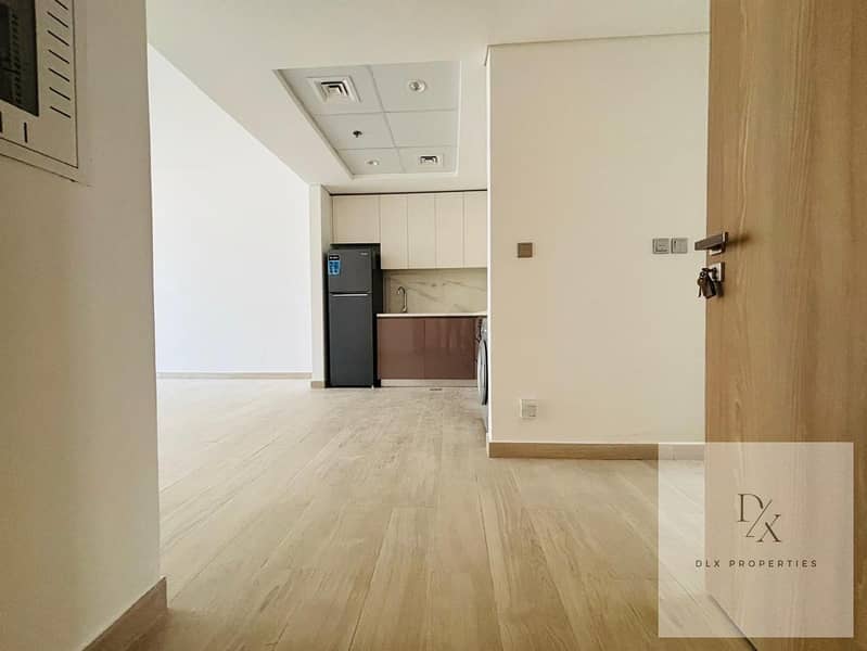 CORNER | READY TO MOVE | EXCLUSIVE - Image 11