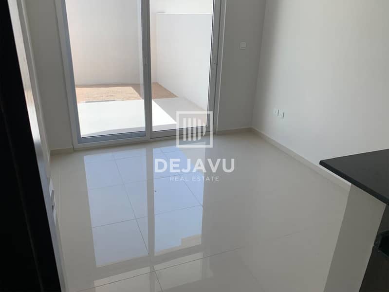 Fully Upgraded | Single Row | Prime Location