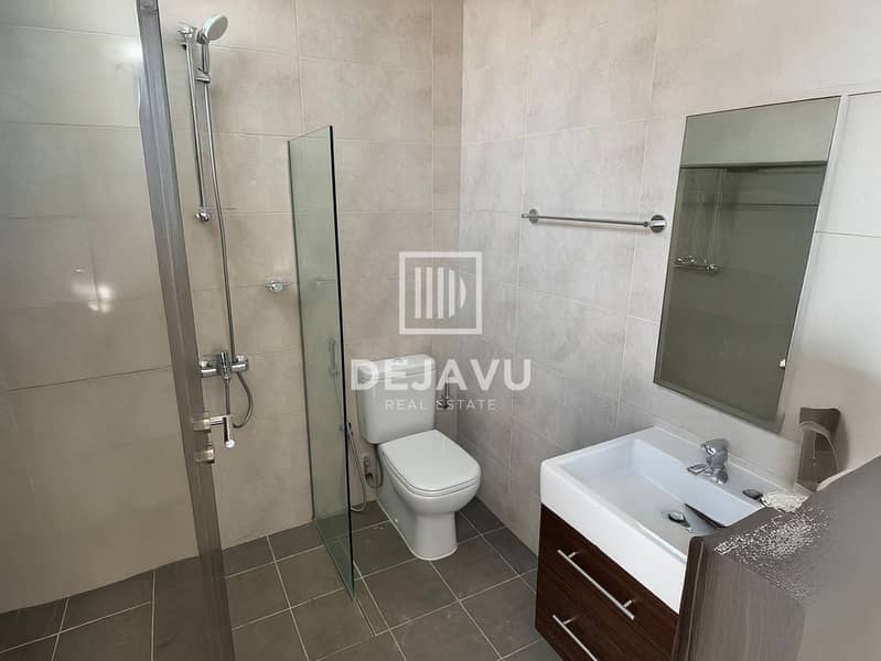 Fully Upgraded | Single Row | Prime Location - Image 12