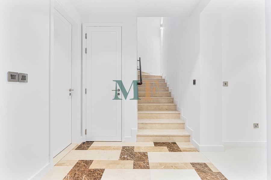 Golf Course View | Immaculate Condition | Rare Unit - Image 9