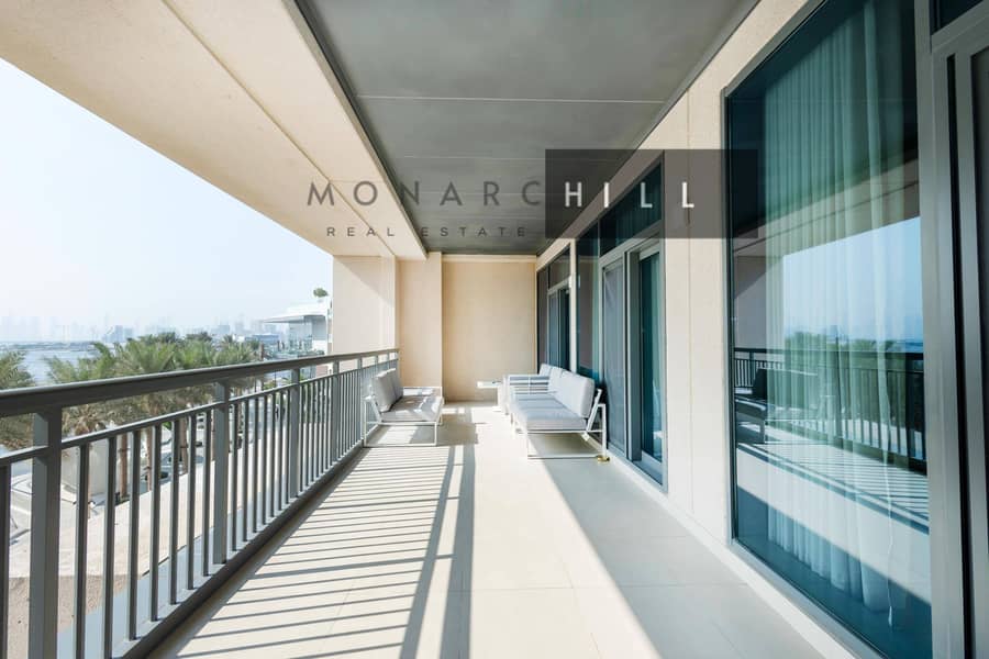 Renovated | Burj Khalifa and Port View - Image 10