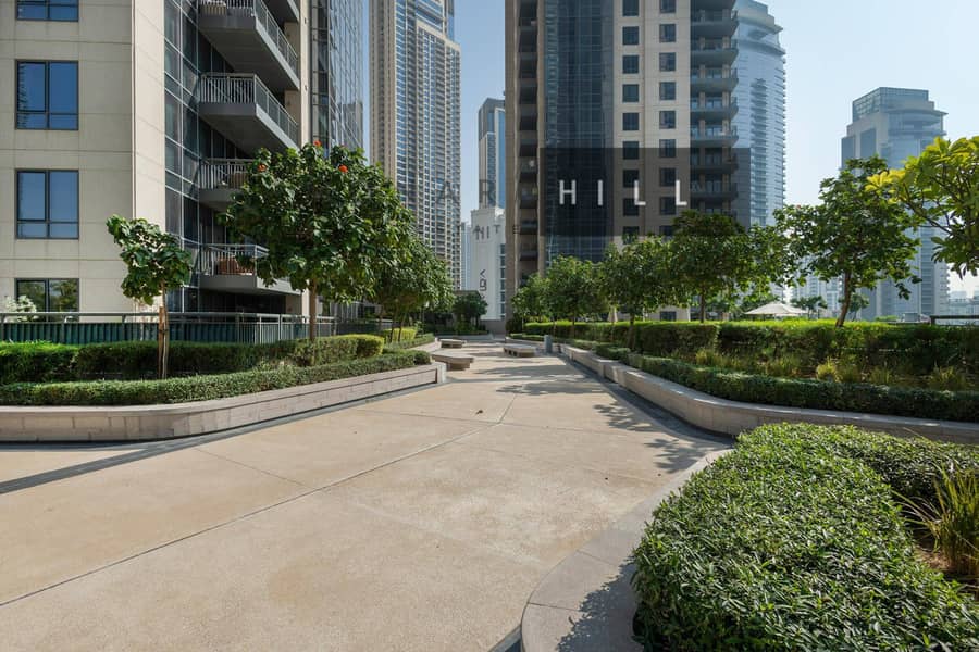 Renovated | Burj Khalifa and Port View - Image 14