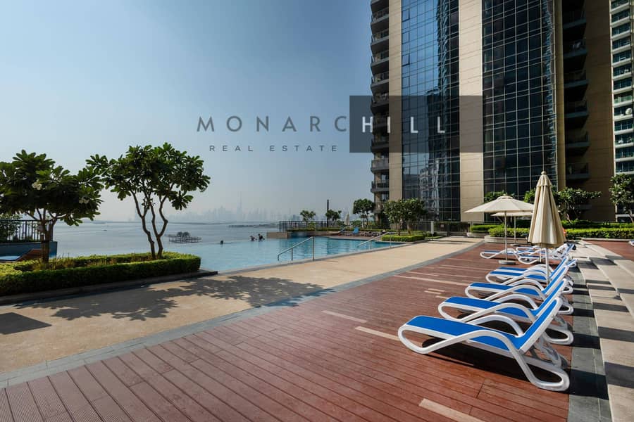 Renovated | Burj Khalifa and Port View - Image 15