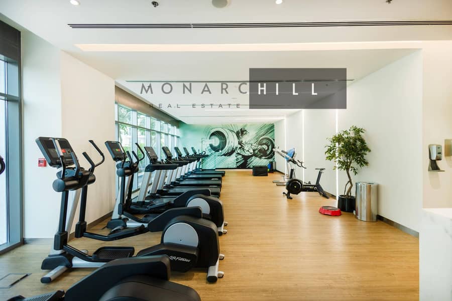 Renovated | Burj Khalifa and Port View - Image 19