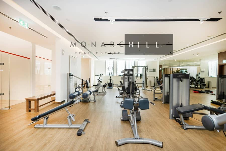 Renovated | Burj Khalifa and Port View - Image 20