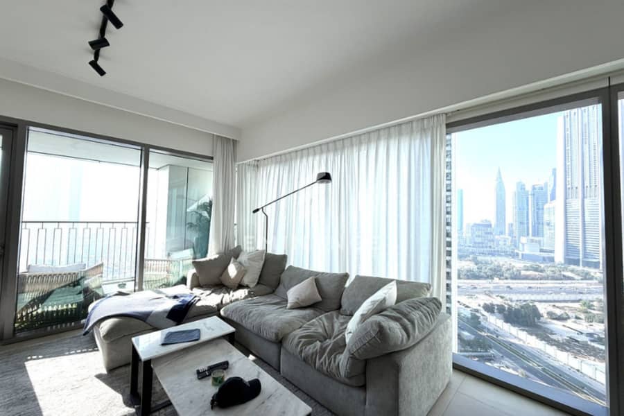 City and Burj Khalifa views | Middle floor