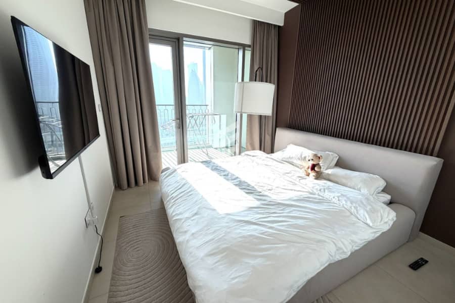 City and Burj Khalifa views | Middle floor - Image 7