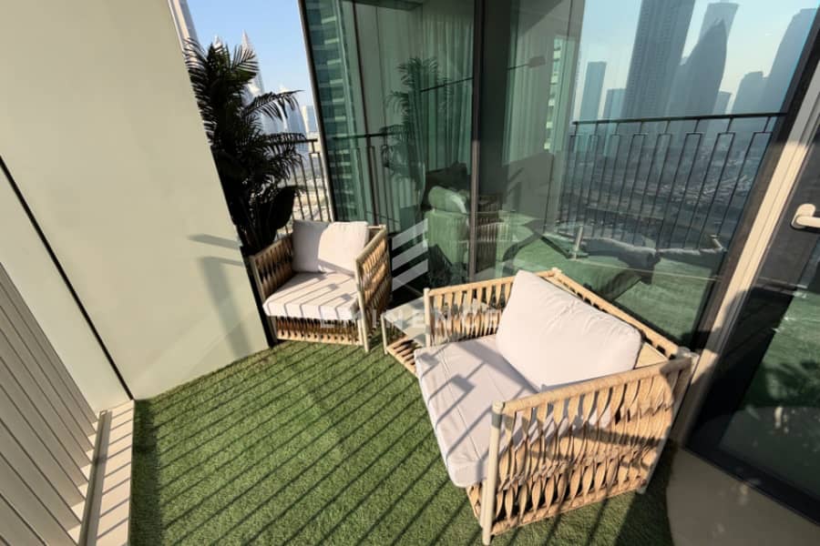 City and Burj Khalifa views | Middle floor - Image 11