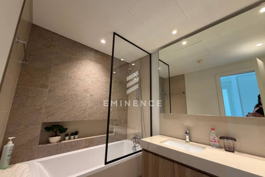 City and Burj Khalifa views | Middle floor - Image 12