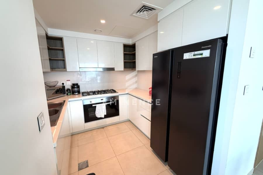 City and Burj Khalifa views | Middle floor - Image 13