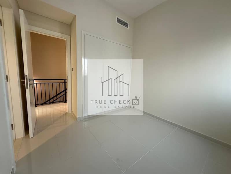 Spacious | 3 Bedrooms + Maid | Unfurnished | Big Plot | Rented - Image 11