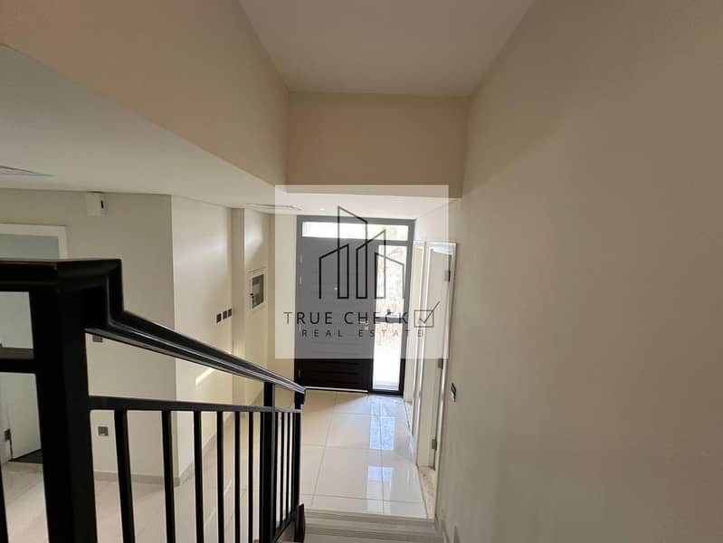 Spacious | 3 Bedrooms + Maid | Unfurnished | Big Plot | Rented - Image 15