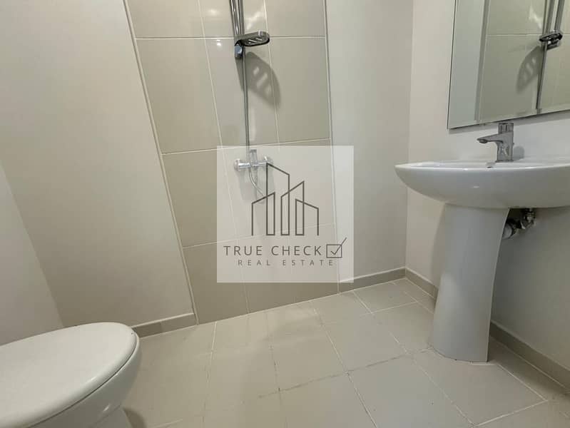 Spacious | 3 Bedrooms + Maid | Unfurnished | Big Plot | Rented - Image 18