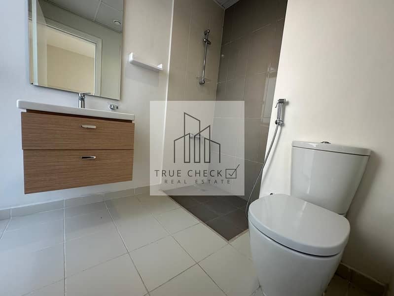 Spacious | 3 Bedrooms + Maid | Unfurnished | Big Plot | Rented - Image 19