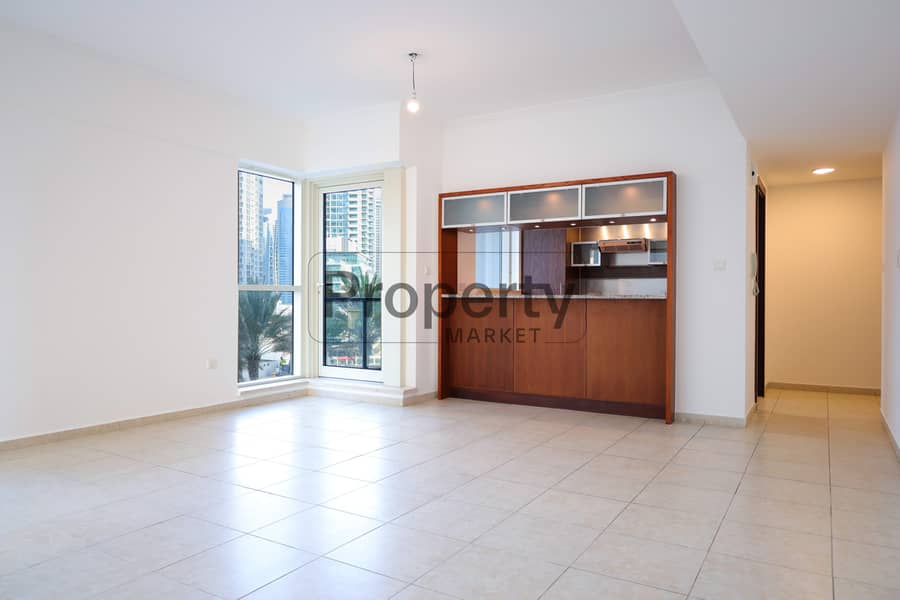 Elegant Apartment | Marina City Views | Bright 1BR